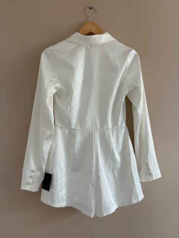 Lulus Regal Aura White Satin Long Sleeve Blazer Romper Size Small Bridal Party - Image 6