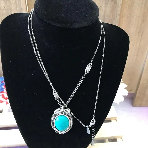 AEO Turquoise Stone Necklace Pendant Deco Chain - Image 3