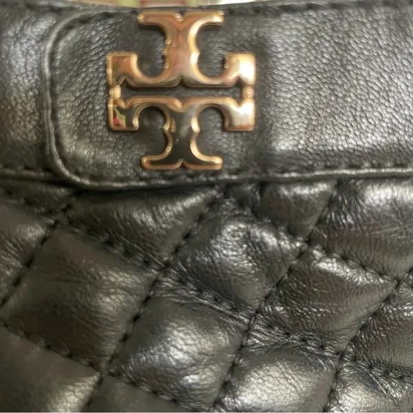 Tory Burch Leila Black Quilted Leather Wedge Ankle Booties Gold Logo Zip Size 8M - Image 12