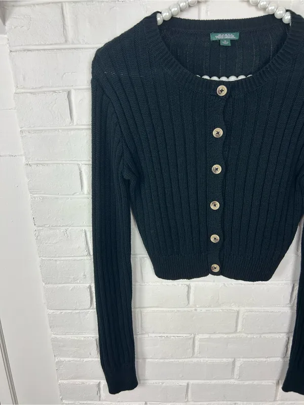 Wild Fable Black Ribbed Knit Cropped Cardigan Sweater Size M - Image 3