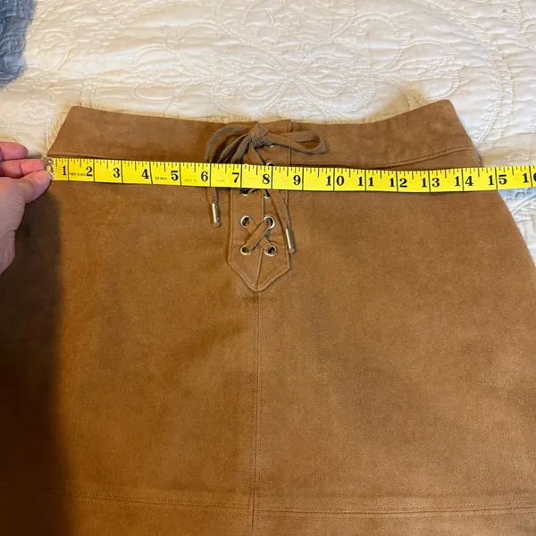 Abercrombie and Fitch Brown Faux Suede Mini Skirt Lace-up Front Size 2 - Image 8