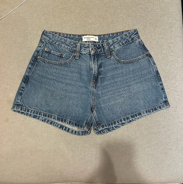 Abercrombie Curve Love Low Rise Baggy Shorts - Image 6