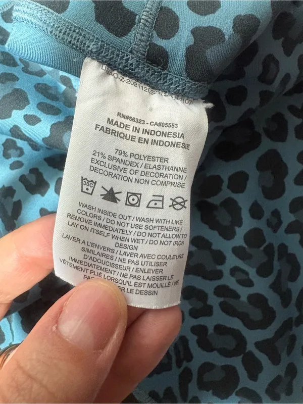 NIKE Blue Leopard Print High-Waist Bike Shorts - Image 6