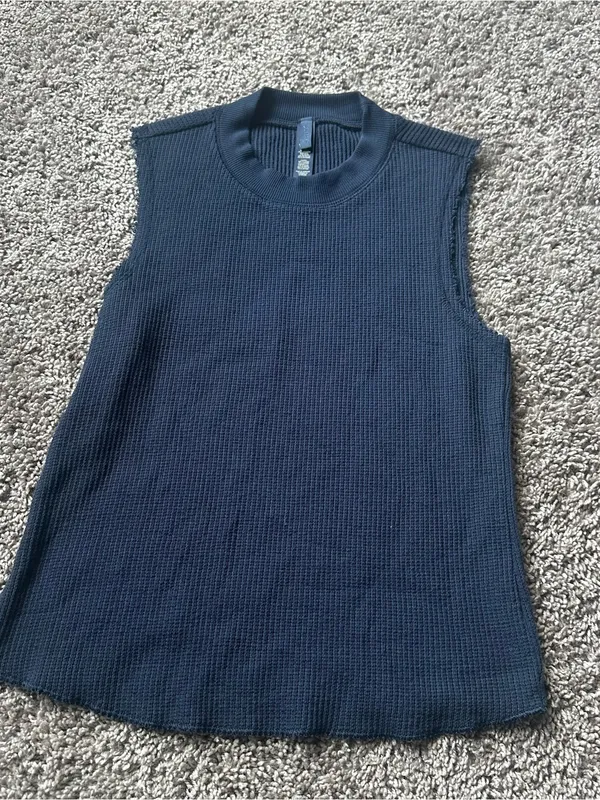 SKIMS Navy Sleeveless Waffle Knit Tank - Image 2