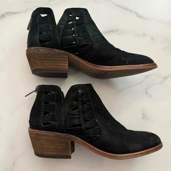 Vince Camuto Black Block Heel Cutout Ankle Booties - Image 2