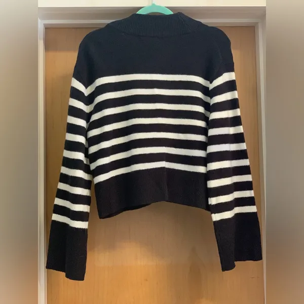 J. Crew Chunky Crew Neck Merino Wool Blend Striped Sweater. Size-Small - Image 4