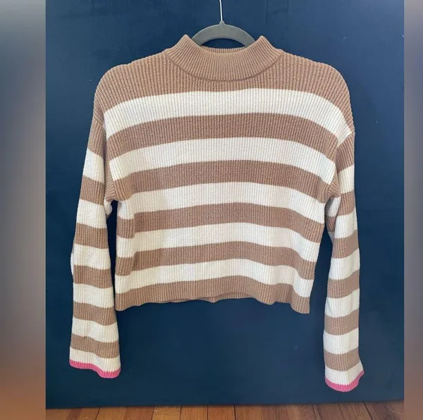 Sincerely Jules Cropped oversize Sweater size medium - Image 7