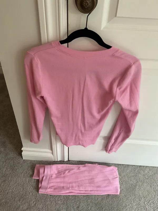 SKIMS Pink Limited Edition Set - Image 3