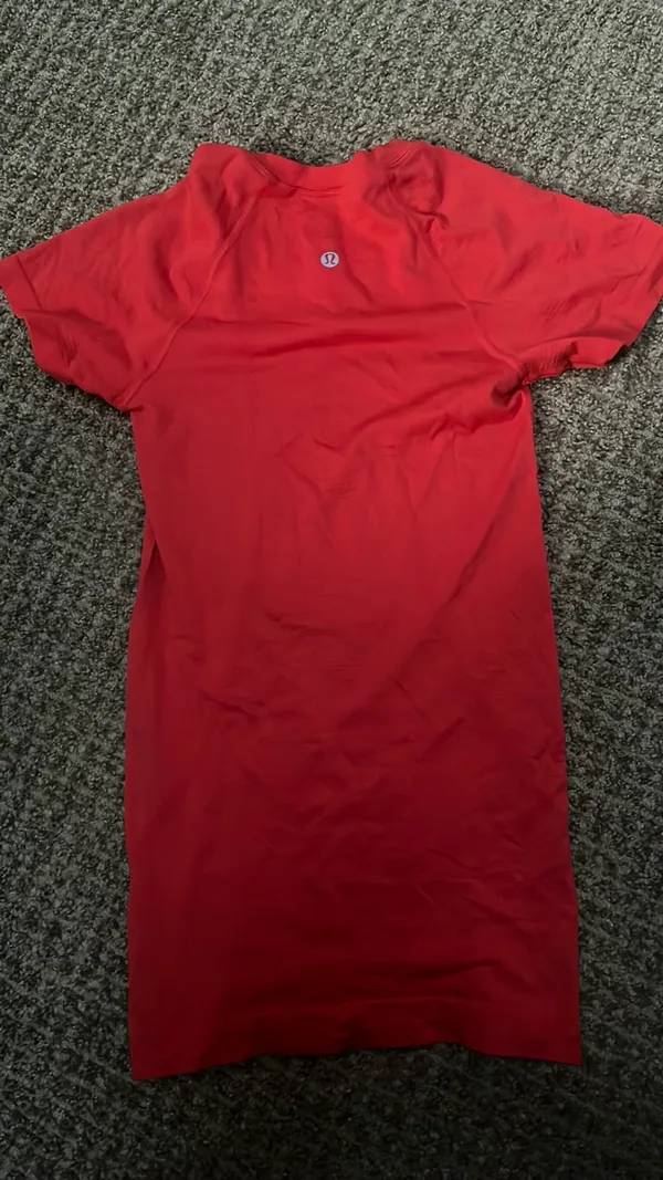 Lululemon Swiftly Tech Short Sleeve - Image 2