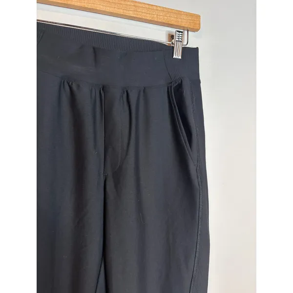 Old Navy Powersoft Go-Dry black pull on pants - Image 3