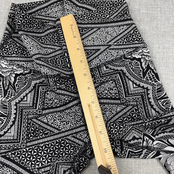 Lululemon Leggings Womens 4 Black Floral Geometric High Rise Ankle Yoga Pants - Image 7