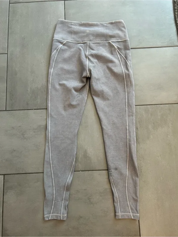 Lululemon Wunder Under High-Rise Tight *Snow Washed Ribbed 28" | Washed Luna - Image 3