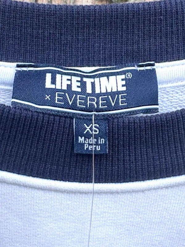 NWT EVEREVE X Lifetime Love Your Life Patch Sweatshirt Size XS - Image 6