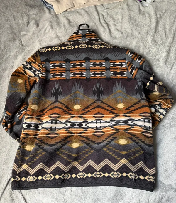Arctic image fleece pullover - Image 4
