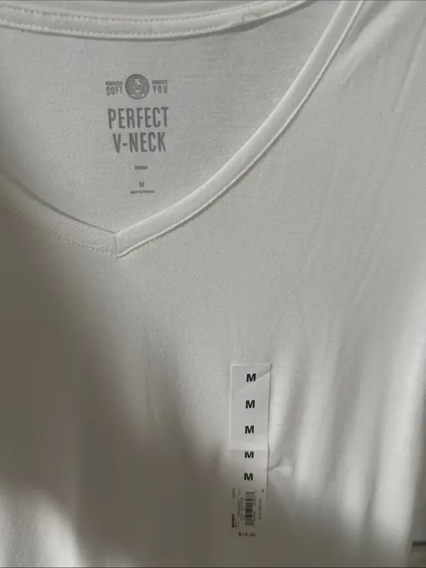 SO White V-Neck Short Sleeve Tee - Image 2