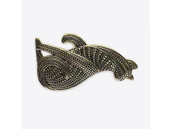 Intricately Designed Silver - Image 3