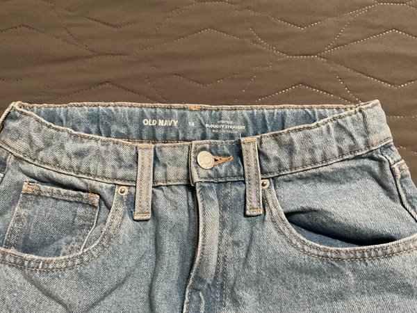 Old Navy High-Rise Slouchy Straight Jeans - Image 3