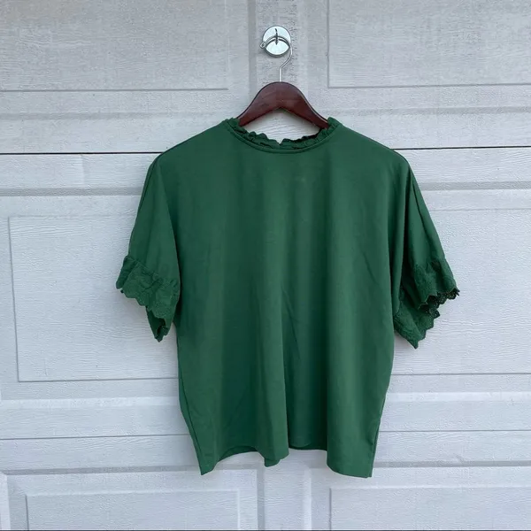 Ann Taylor Womens Shirt Green Knit Blouse Eyelet Lace Trim Short Sleeve Large - Image 2
