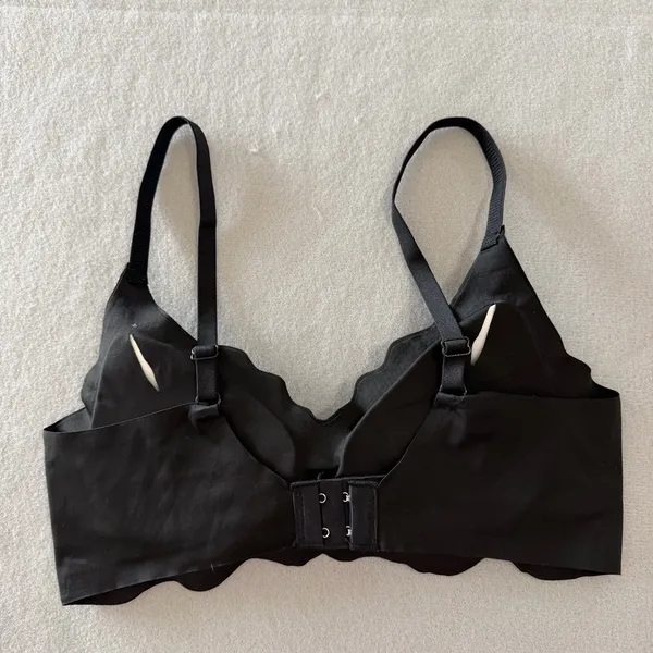 Women's Black Bra Size Large #260584 - Image 4