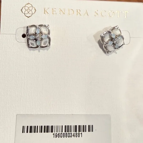Kendra Scott Dirá Stud Earrings Ivory Mix - Image 2