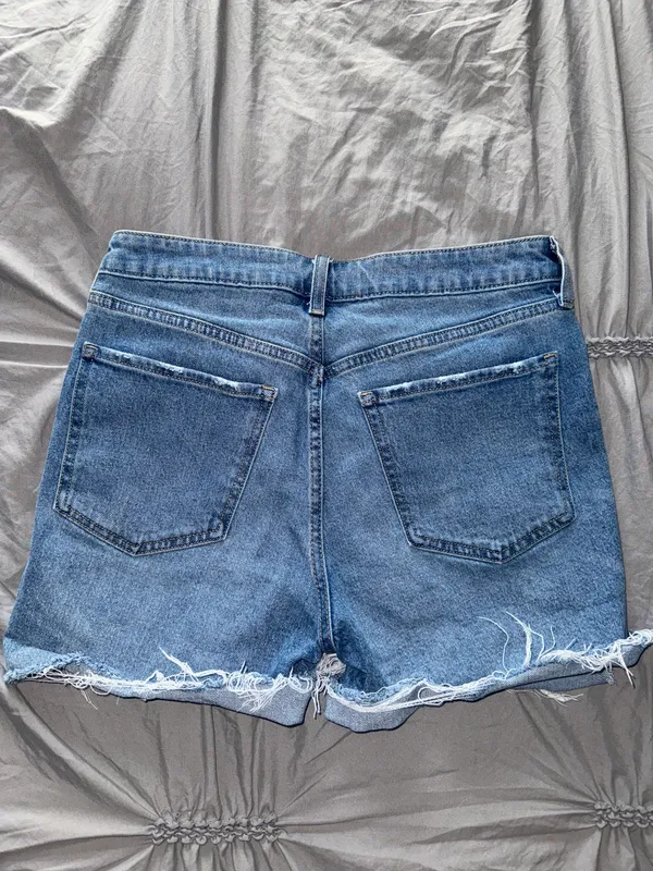 Old Navy Women’s O.G. Denim Shorts - Image 7