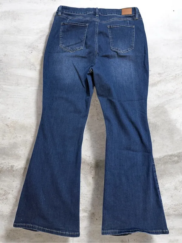 Flying Banana Los Angeles Jeans Women's 16S Bell Bottom Flare Blue Denim - Image 2