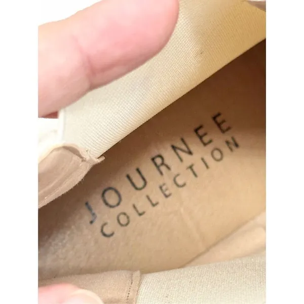 Journee‎ Collection Chelsea Comfort Booties Size 9 Ivory Ankle Boots - Image 8
