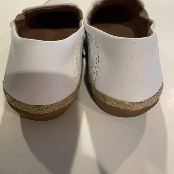 Clark’s Elaina Ruby Red White Espadrilles Women’s size 10 - Image 4