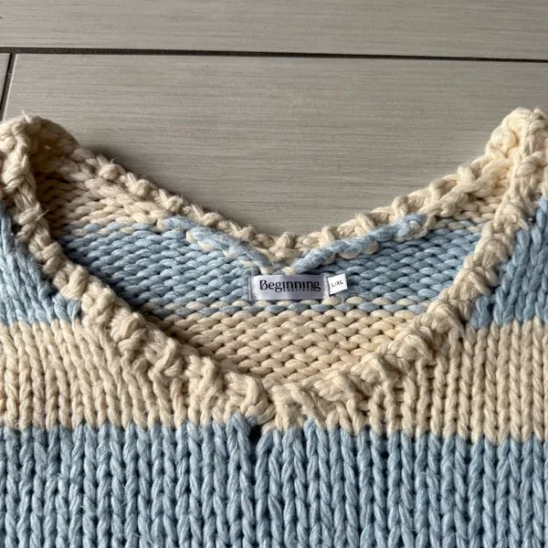 Beginning Boutique Knit Sweater Oversized - Image 4