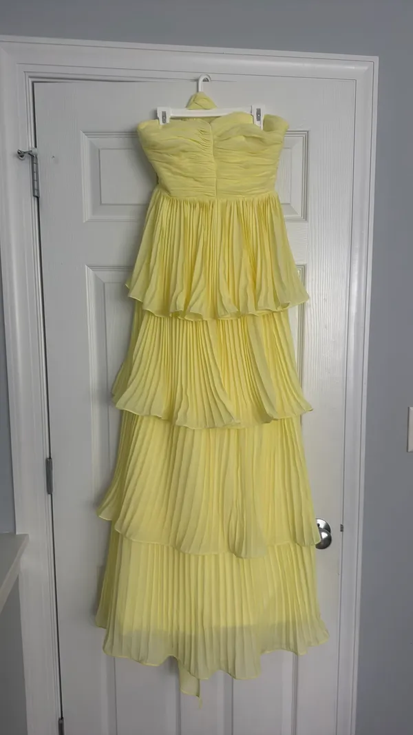 Amazon Yellow Long Ruffle Dress XS corset, and has padding - Image 2