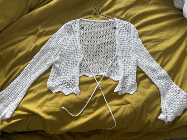 White summer sweater Size L - Image 2