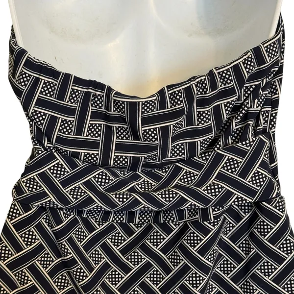 WHITE HOUSE BLACK MARKET Navy White Geometric Halter Wrap Top Silver Ring Size M - Image 6