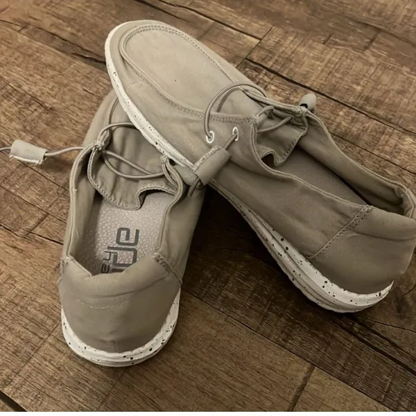 Hey Dude Shoes - Image 2