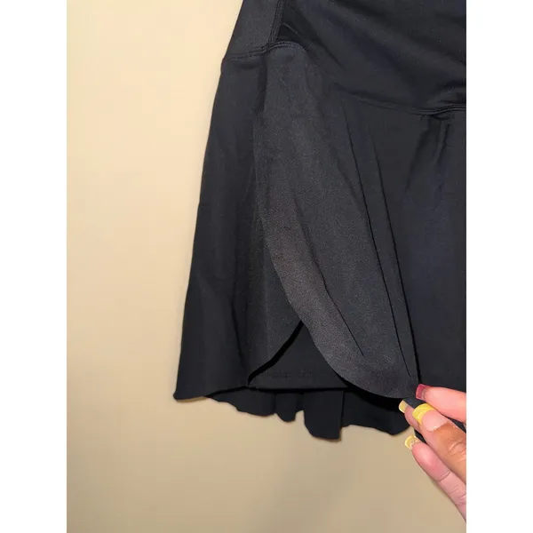New Halara Black Crossover V-Waist Athletic Skort Tennis Skirt Built-in Shorts M - Image 3