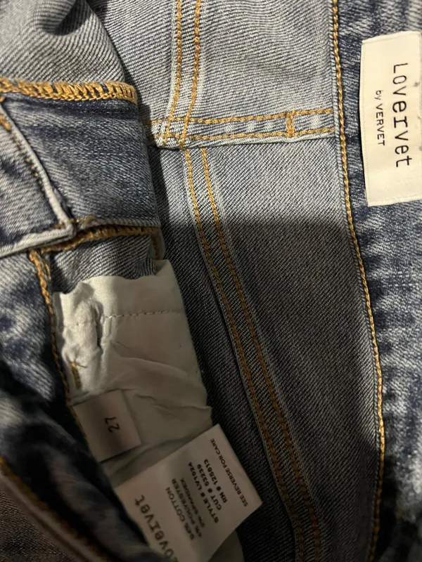 Women’s Stylish Jeans Blue Size 27 - Image 3