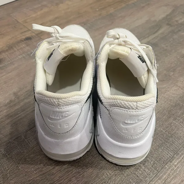 Nike air max excee size 10 - Image 4