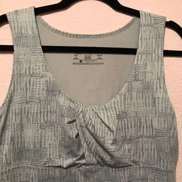 *30off3* NWOT. Patagonia Top. Excellent Condition!‎ - Image 5