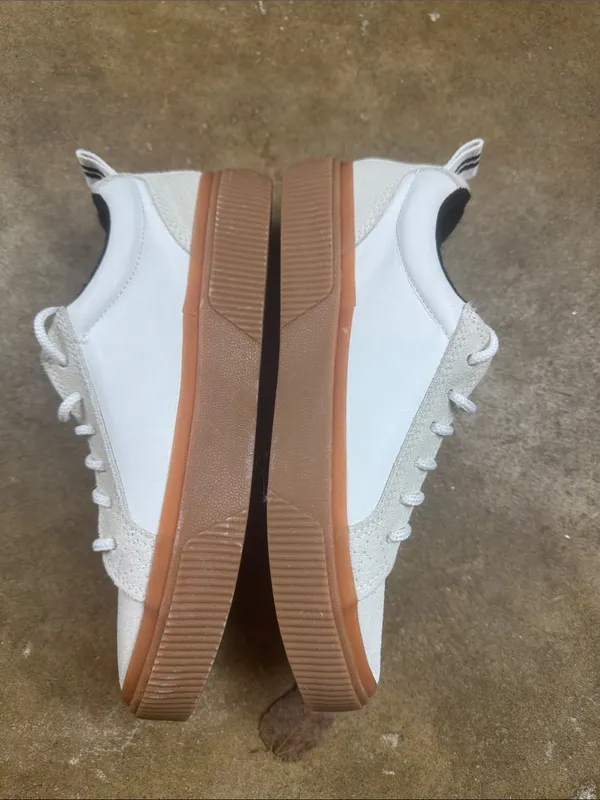 Reef Lay Day Dawn Sneakers in White/Offwhite w gum sole Size: 7 - Image 2
