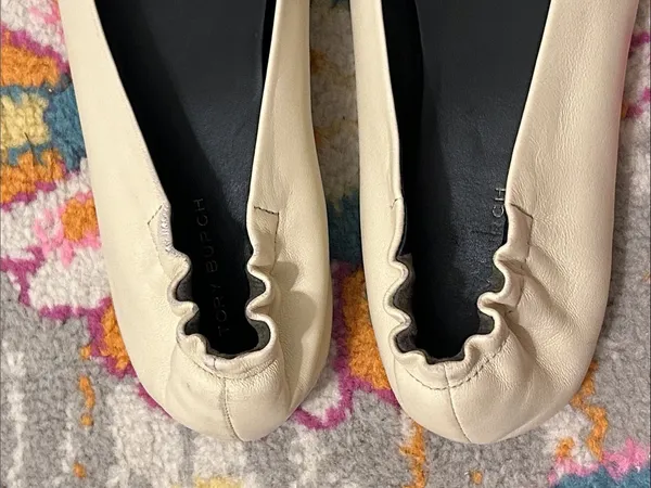 Tory Burch Claire Cap Top Leather Ballet Flats in New Cream/Black Size 9 Neutral - Image 14