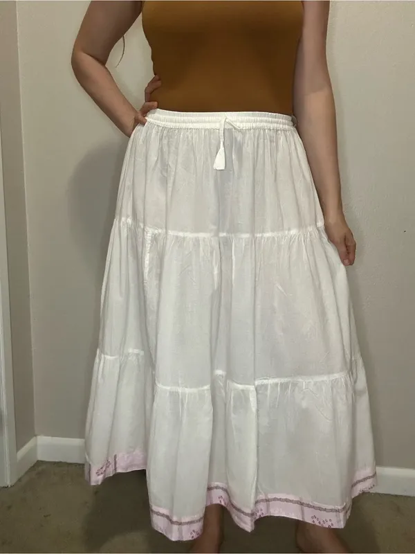 Fabriko Semi-Sheer White Tiered Maxi Skirt Size Large Cottagecore Boho Fairy - Image 3