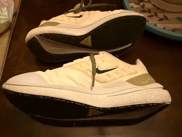 Women’s athletic shoes - Image 5