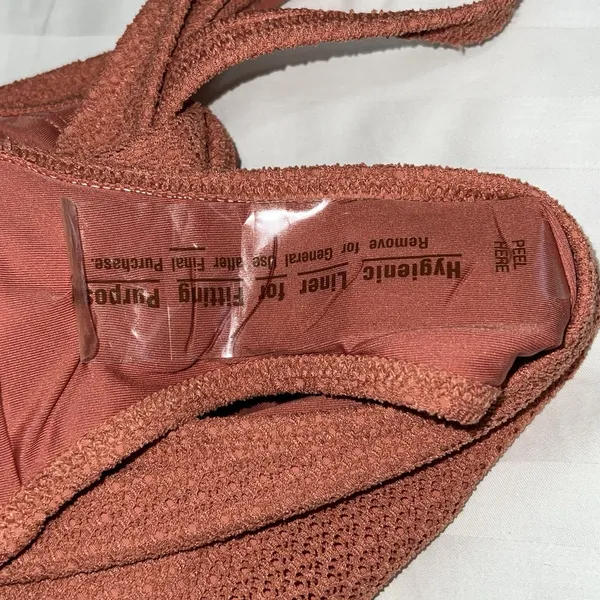Old Navy One-Piece Swimsuit Women's Size XL Crochet New Amber Glow Salmon Resort - Image 12