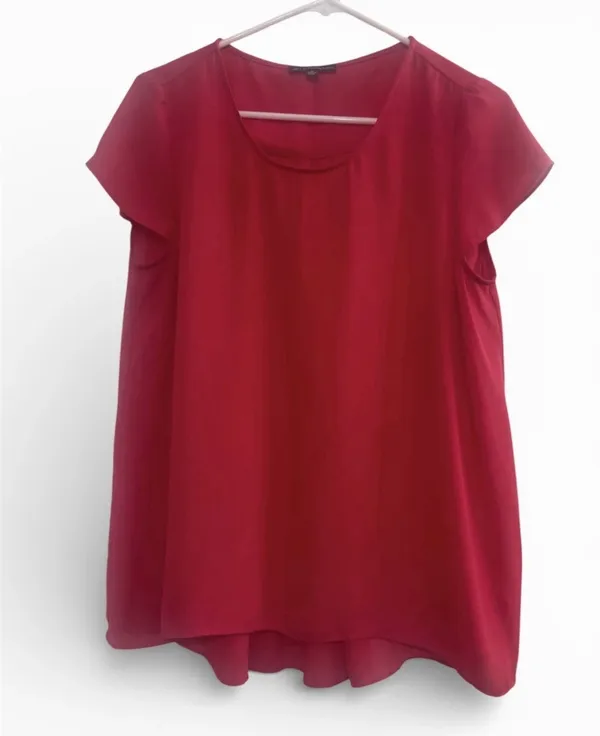 Woman’s Adrianna Papell Red Short Sleeve Top, Size M - Image 3