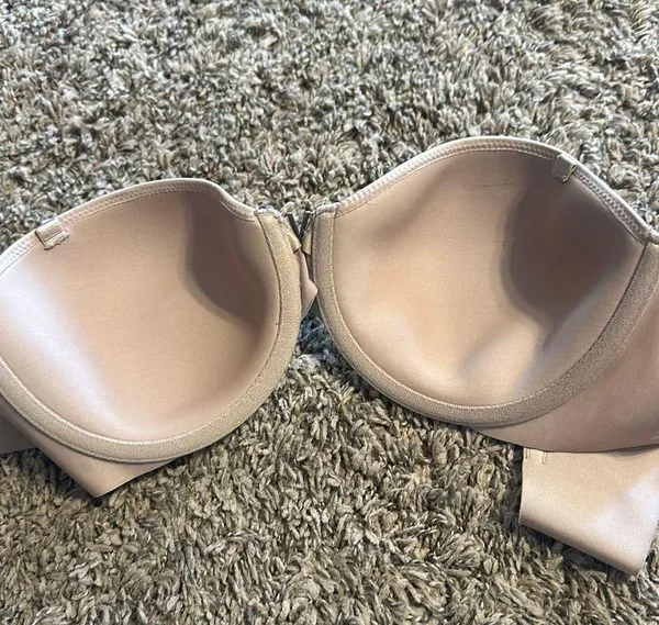 Illusions Lightly Lined Smooth Strapless Bra - Image 2