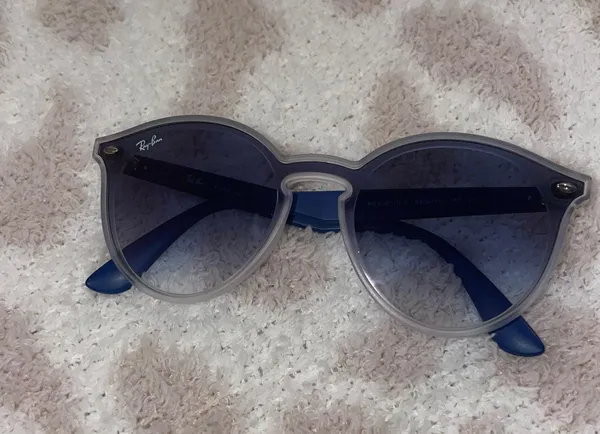 Ray-Ban Glasses - Image 3