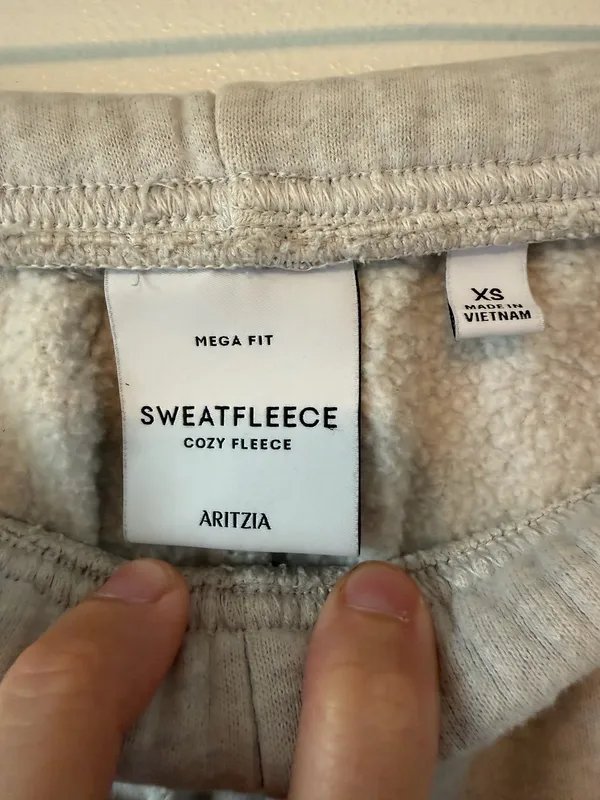 Aritzia Cozy Fleece Mega Flutter Sweatpants Heather Cloud White XS - Image 4