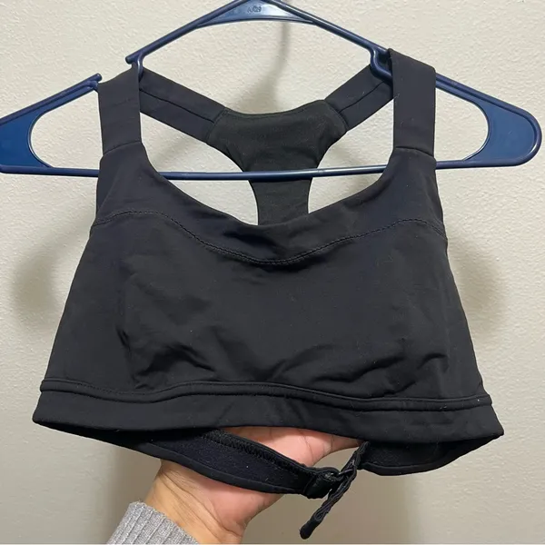 Lululemon Run Hook Me Up Bra
Black size‎ 8 - Image 6