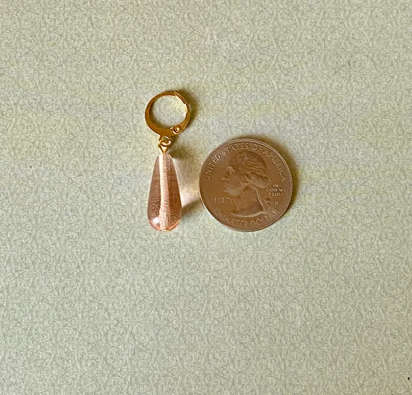 light pink Czech glass teardrop simple minimalist dangle earrings🩷 - Image 10