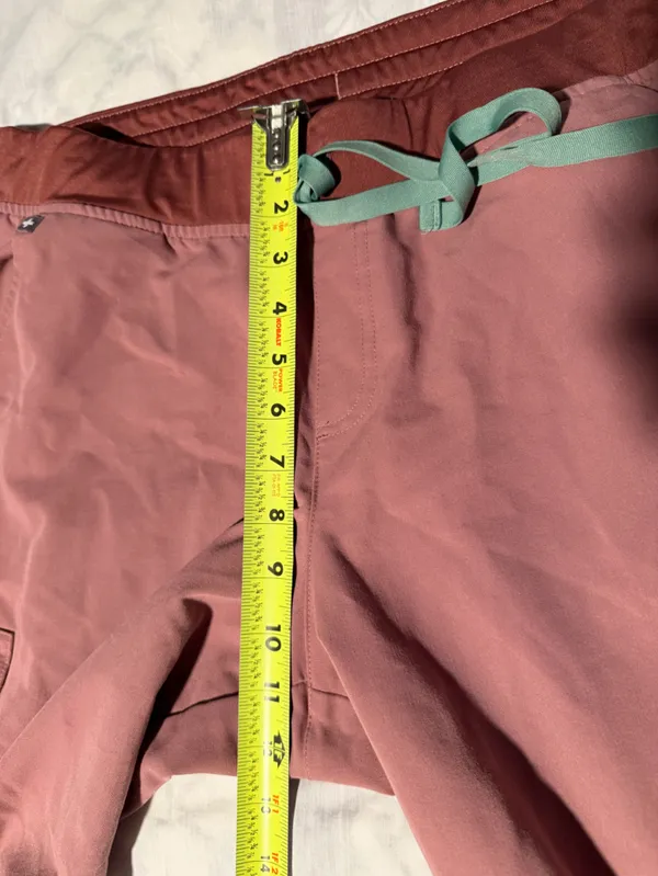 Figs Mauve Rose Scrub Jogger with Contrast Drawstring - Image 9