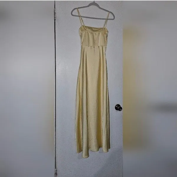Billy j boutique yellow slit dress Size 6 - Image 3
